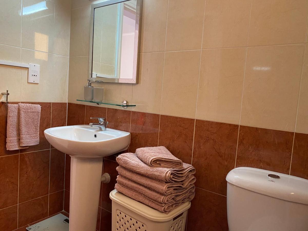 Holiday City Center Apartment Larnaca Exterior photo